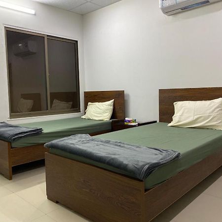 • Faizi Furnished Apartments Faisalabad Exteriör bild